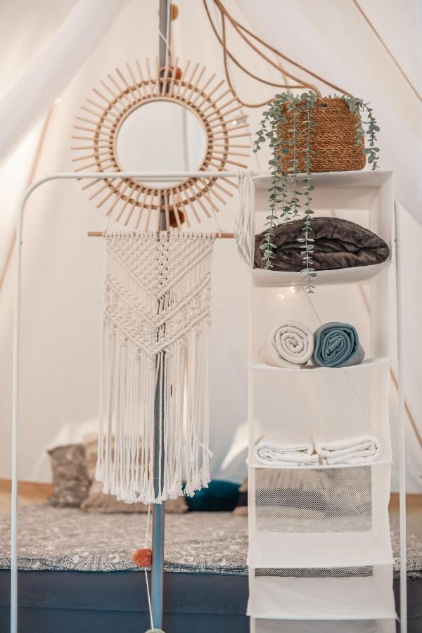 Glamping Mella Muiza Hotel Jūrkalne Екстериор снимка