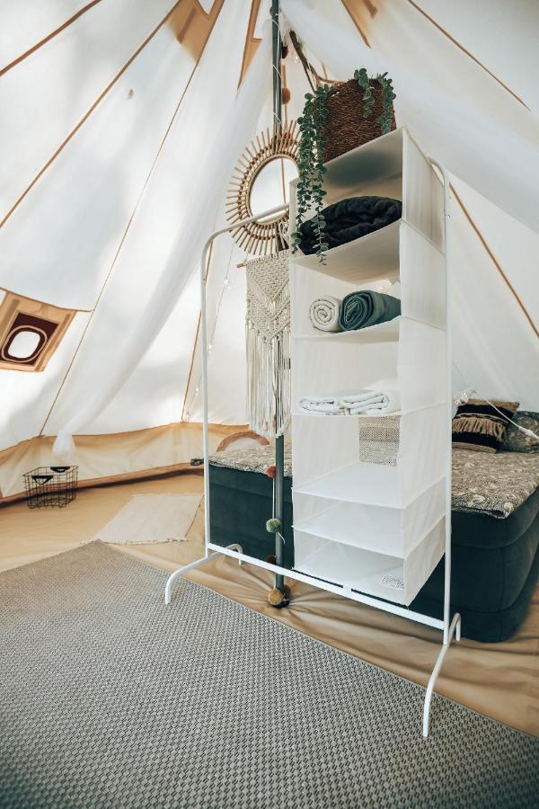 Glamping Mella Muiza Hotel Jūrkalne Екстериор снимка