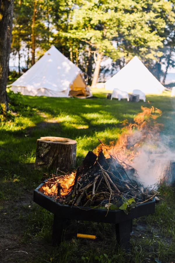 Glamping Mella Muiza Hotel Jūrkalne Екстериор снимка